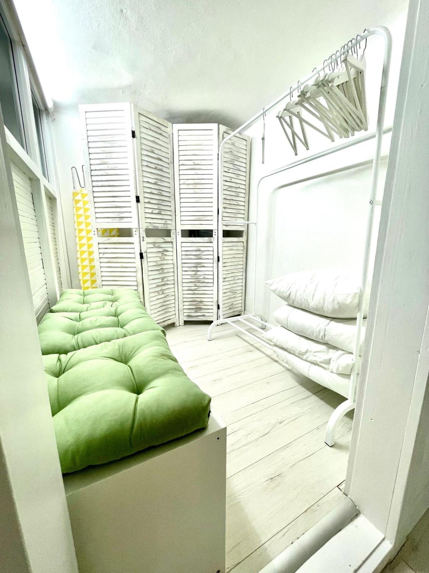 Teresian Apartment Near The Andrassy Street Free Air Conditioner Free Coffee ブダペスト エクステリア 写真