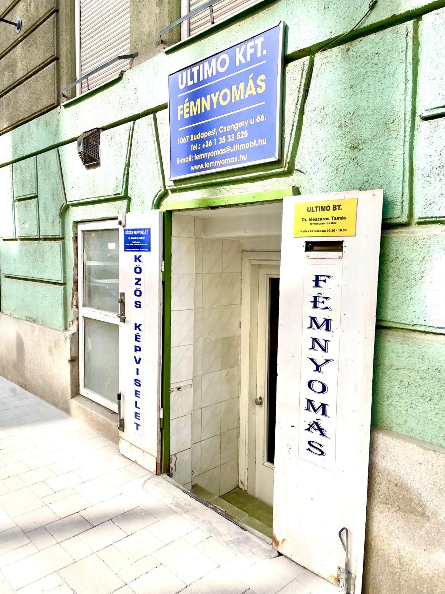 Teresian Apartment Near The Andrassy Street Free Air Conditioner Free Coffee ブダペスト エクステリア 写真